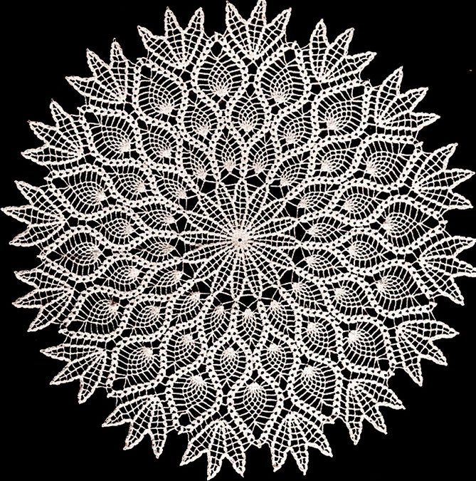 Free Knitting Pattern: 1940&apos;s Knitted Lace Doily